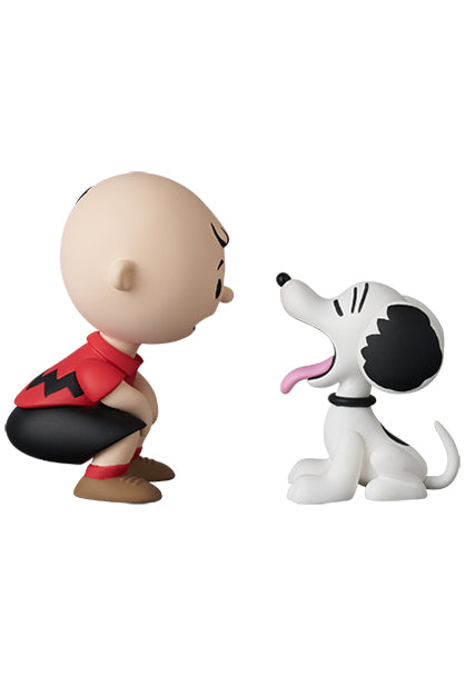 UDF PEANUTS SERIES 20 Charlie Brown & Yawn Snoopy
