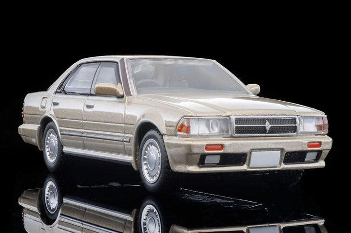 1/64 トミカリミテッドヴィンテージ NEO LV-N368b 日産 セドリック HT V20 ツインカムターボ グランツーリスモSV (イエロイッシュシルバー) 89年式