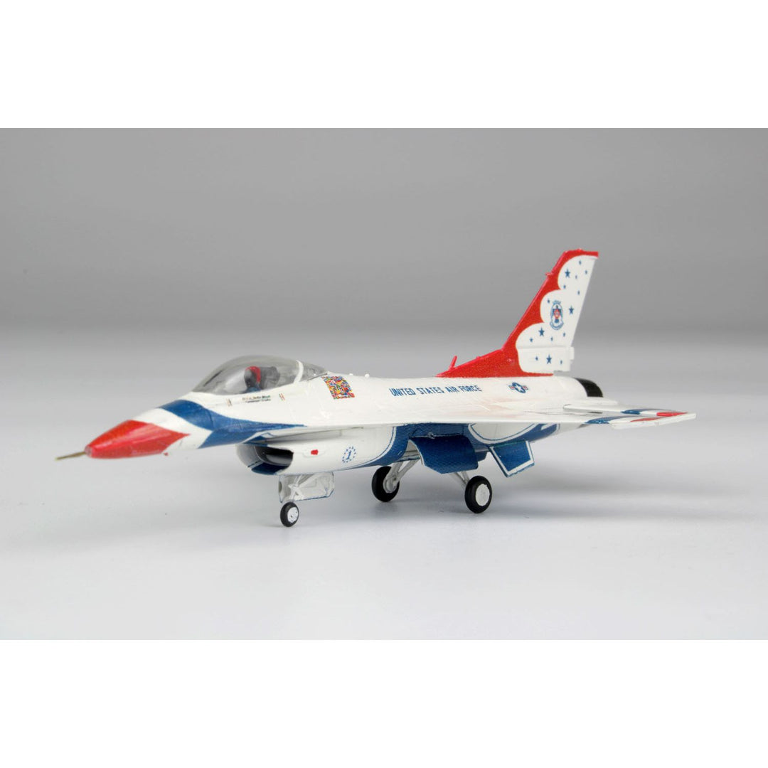 1/144 アメリカ空軍 F-16C ファイティングファルコン サンダーバーズ【再生産】