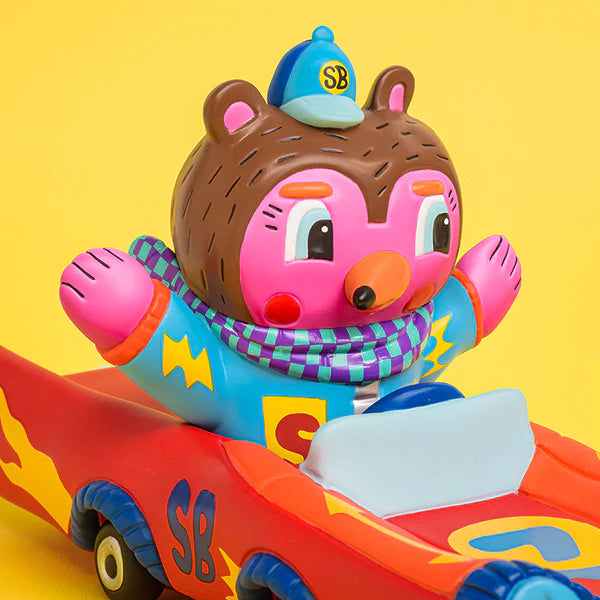 SUNDAY BEAR RED CAR / Rob Kidney