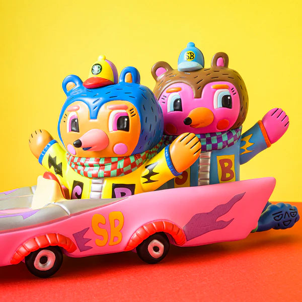 SUNDAY BEAR RED CAR / Rob Kidney