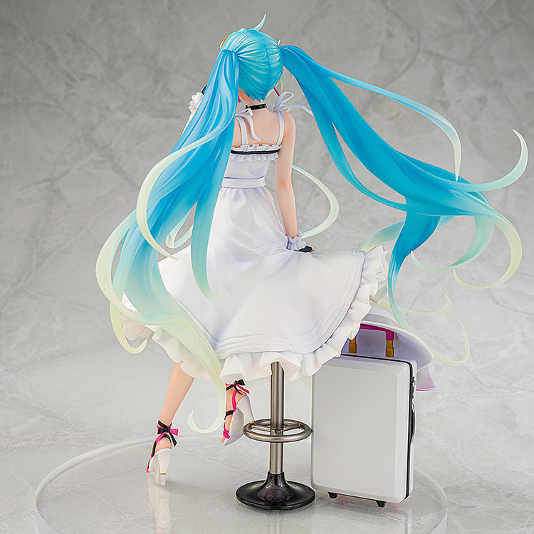 レーシングミク 2021 Vacation Style Ver. 1/7スケール