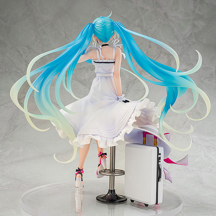 レーシングミク 2021 Vacation Style Ver. 1/7スケール