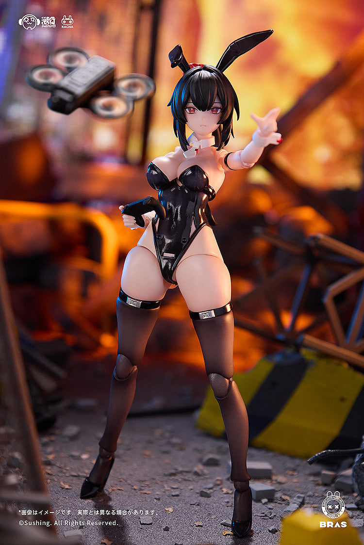 Attacker・ルナ 可動フィギュア