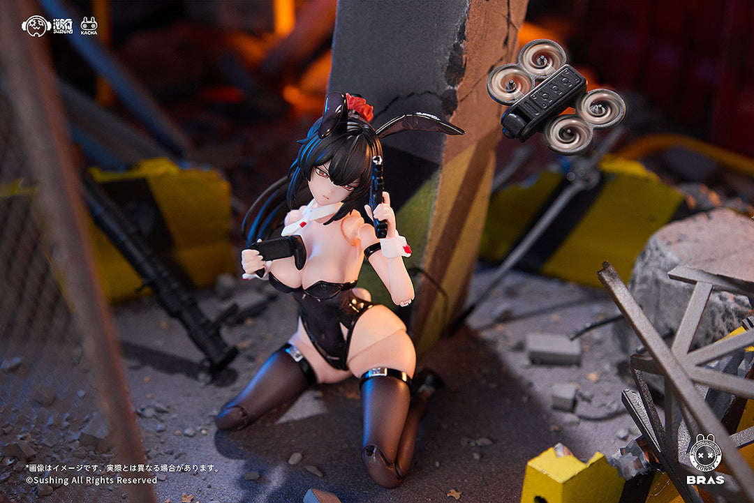 Attacker・ルナ 可動フィギュア