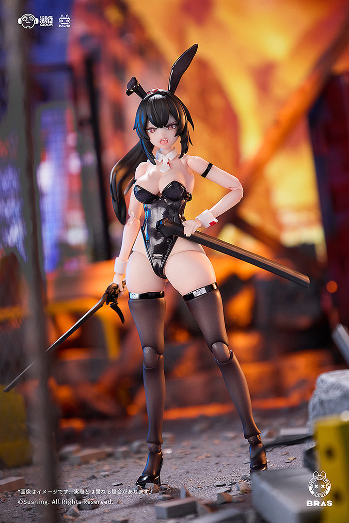 Attacker・ルナ 可動フィギュア