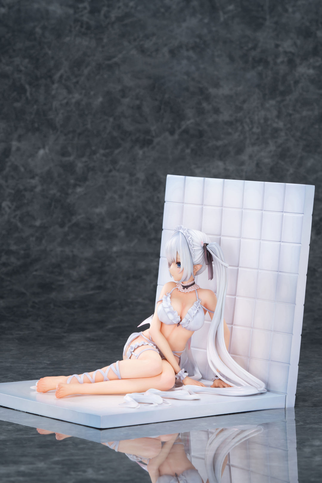 白髪ルナちゃん Illustrated by 米白粕 完成品フィギュア 1/6スケール