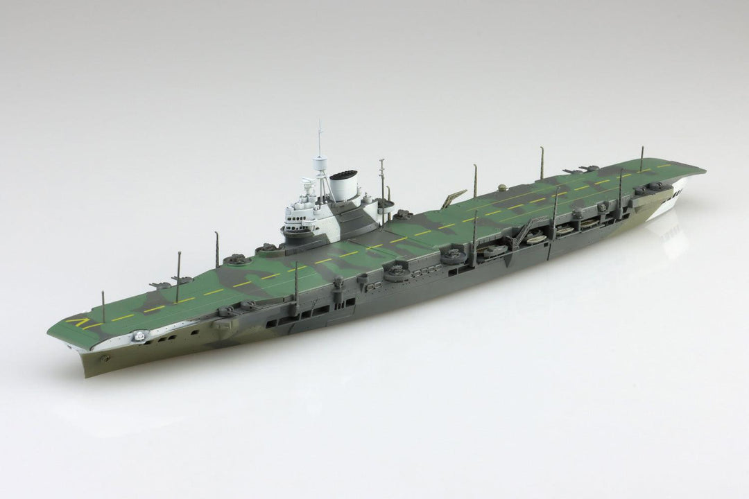 1/700 ウォーターライン 英国海軍 航空母艦 ビクトリアス
