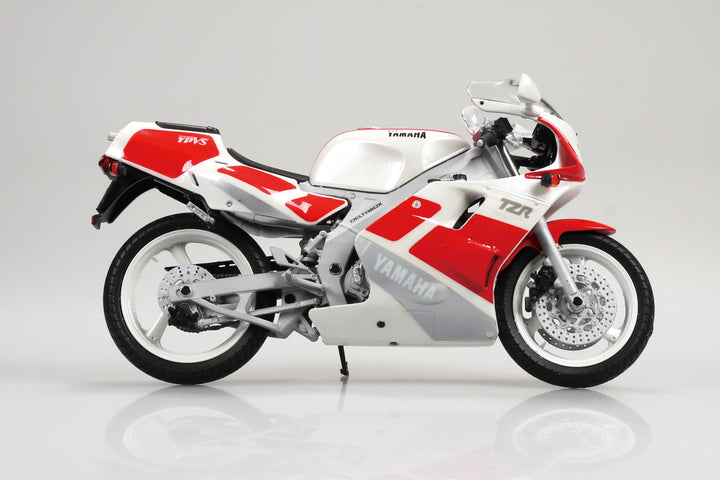 1/12 完成品バイク Yamaha TZR250 '89 シルキーホワイト/ファインレッド