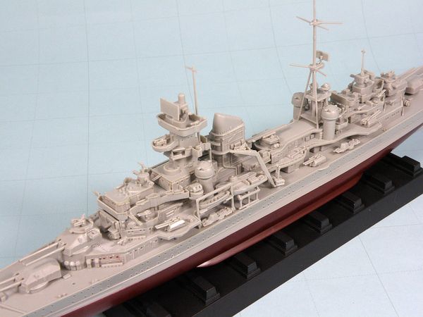 1/700 スカイウェーブシリーズ ドイツ海軍 重巡洋艦 プリンツ･オイゲン 1942