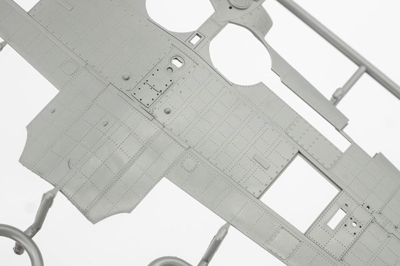 【決算セール対象！】 1/35 日本海軍 空母 赤城 艦橋 w/飛行甲板+零式艦上戦闘機