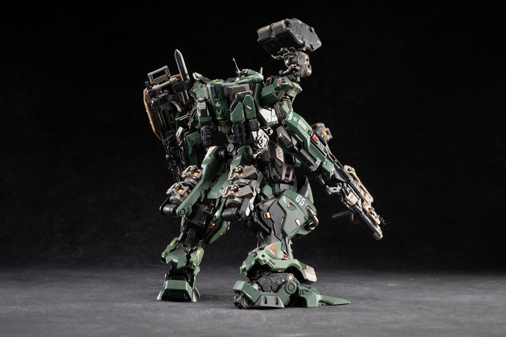 MNP-CR02A 忠勇級 高可動プラモデル  六五式・戟虎II型・突撃型