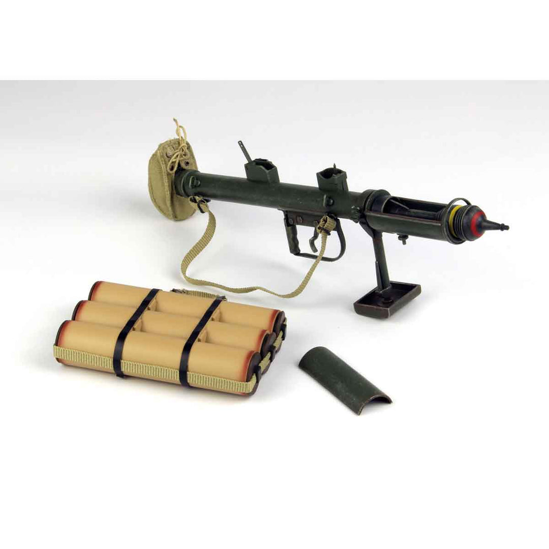 【決算セール対象！】 DRAGON(ドラゴン) イギリス軍 PIAT 対戦車グレネードランチャー 1/6スケール 塗装済みスケール模型完成品