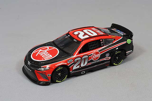 LiONEL Racing(ライオネルレーシング) "クリストファー・ベル" #20 Rheem TOYOTA カムリ NASCAR 2022 ネクストジェネレーション 1/64スケール 塗装済みミニカー