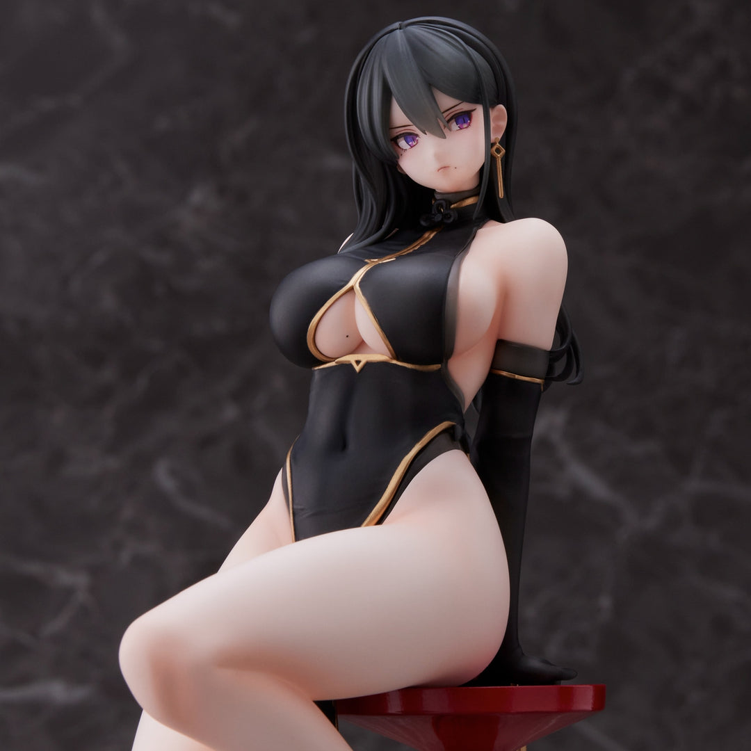 【決算セール対象！】 ハヤブサイラスト 黒チャイナさん
