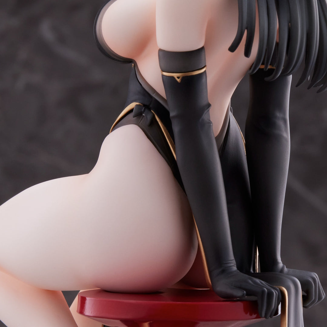 【決算セール対象！】 ハヤブサイラスト 黒チャイナさん