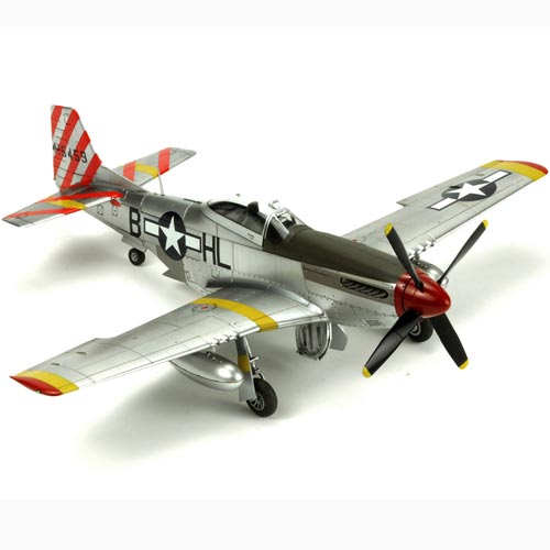 MENG MODEL(モンモデル)LS-006 1/48 ノースアメリカンP-51D(プラモデル)