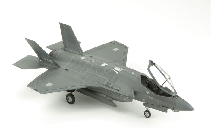 1/48 LS-008 F-35AライトニングII戦闘機 日本限定版