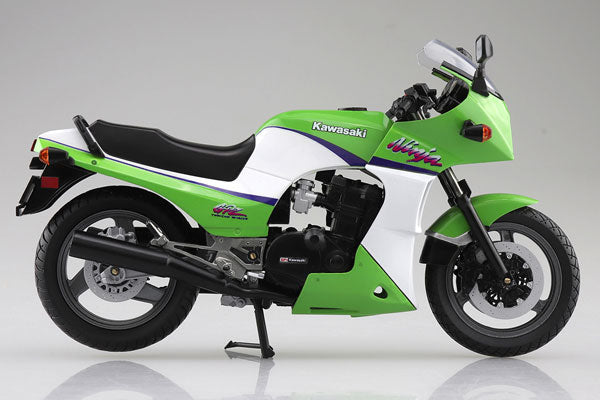 1/12 完成品バイク -KAWASAKI GPz900R ライムグリーン
